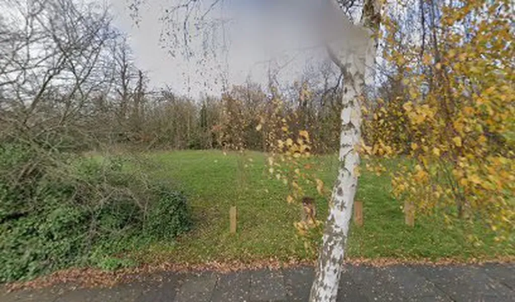 Barn Hill Lake