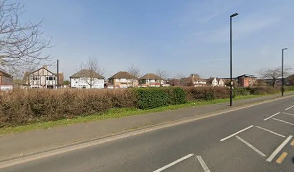 Bedfont Library (Stop D)
