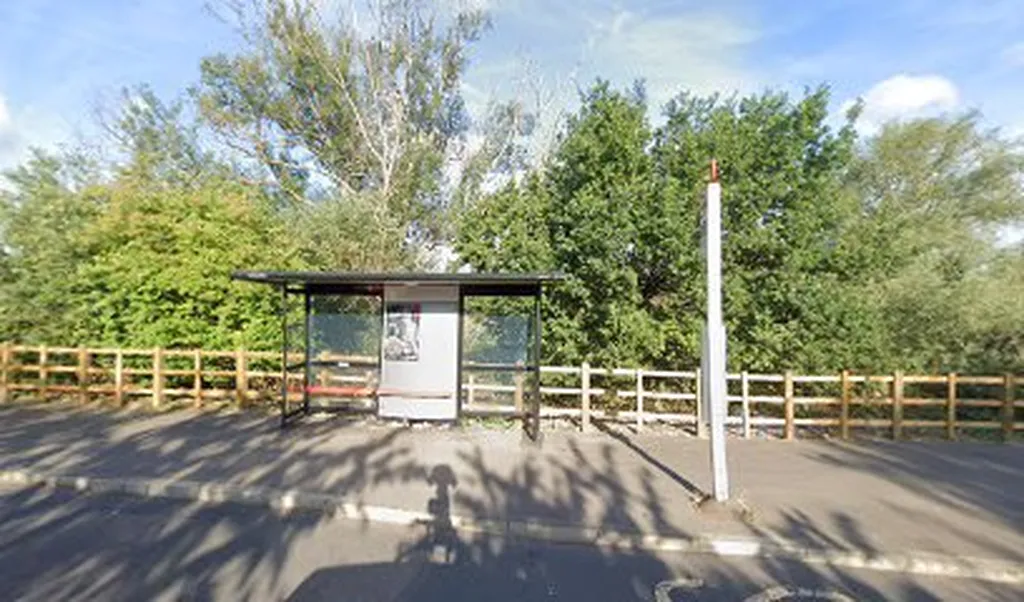 Beverley Way / Goals Sports Centre (Stop J)