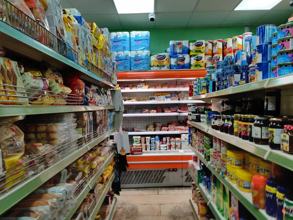 Cambridge 2 Supermarket & Off Licence