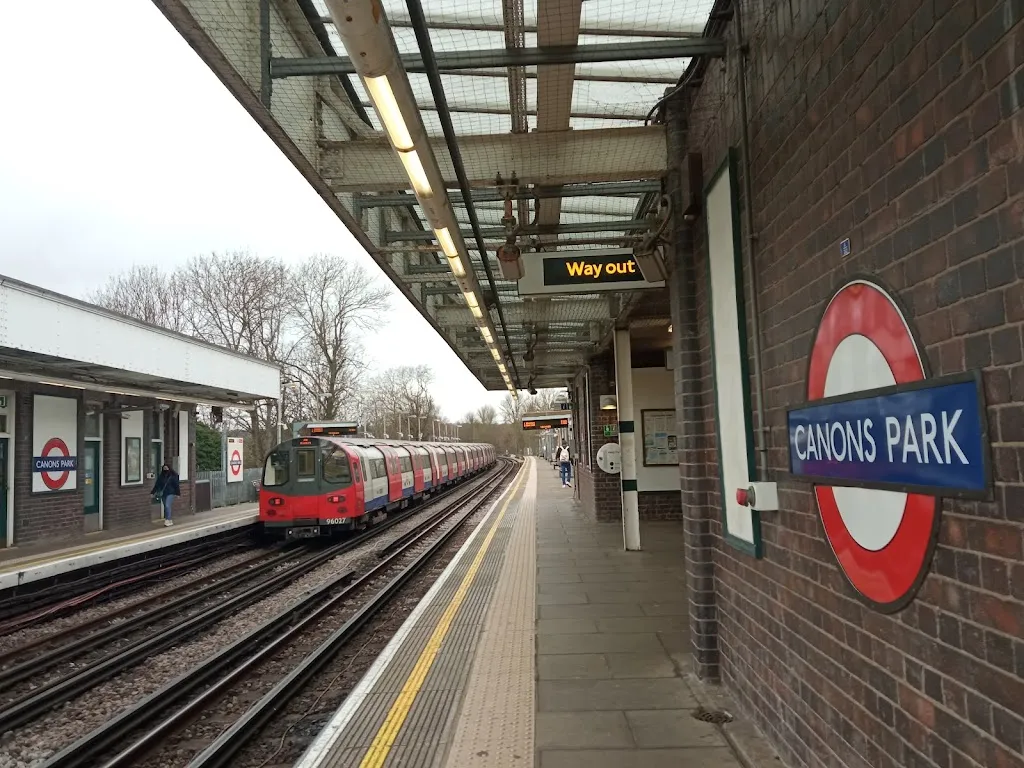 Canons Park