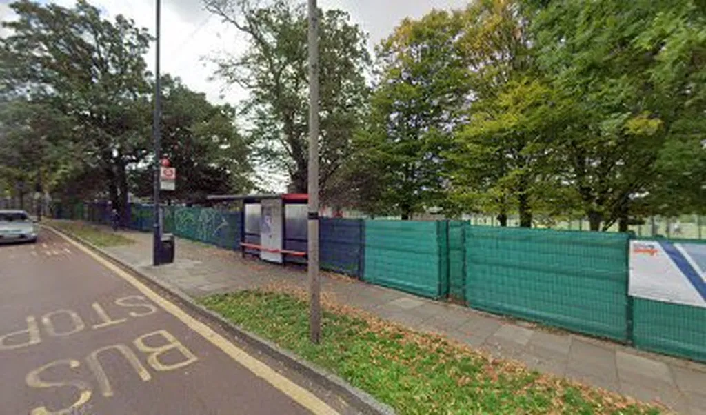 Corringham Road (Stop P)