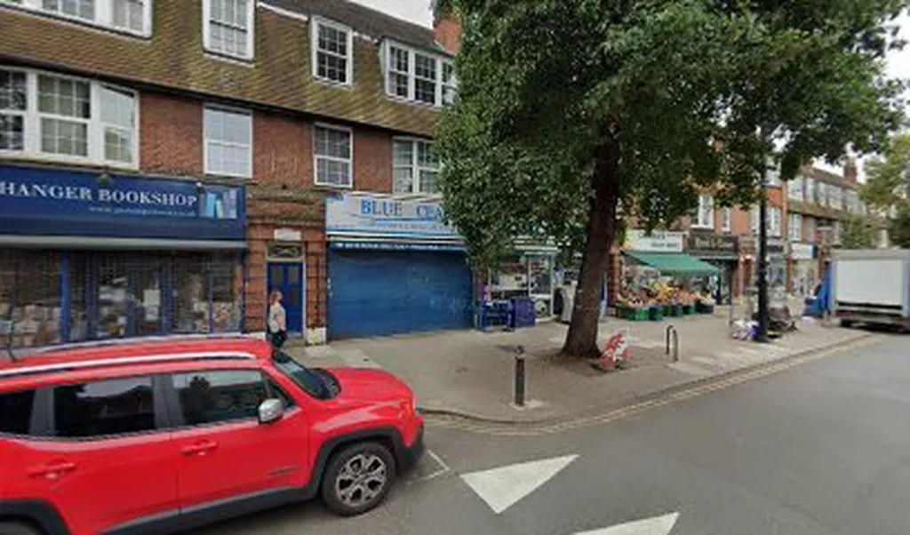Costcutter Pitshanger lane