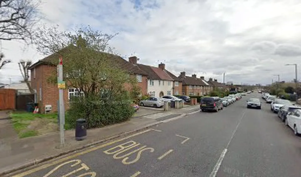 Cressingham Road (Stop QX)