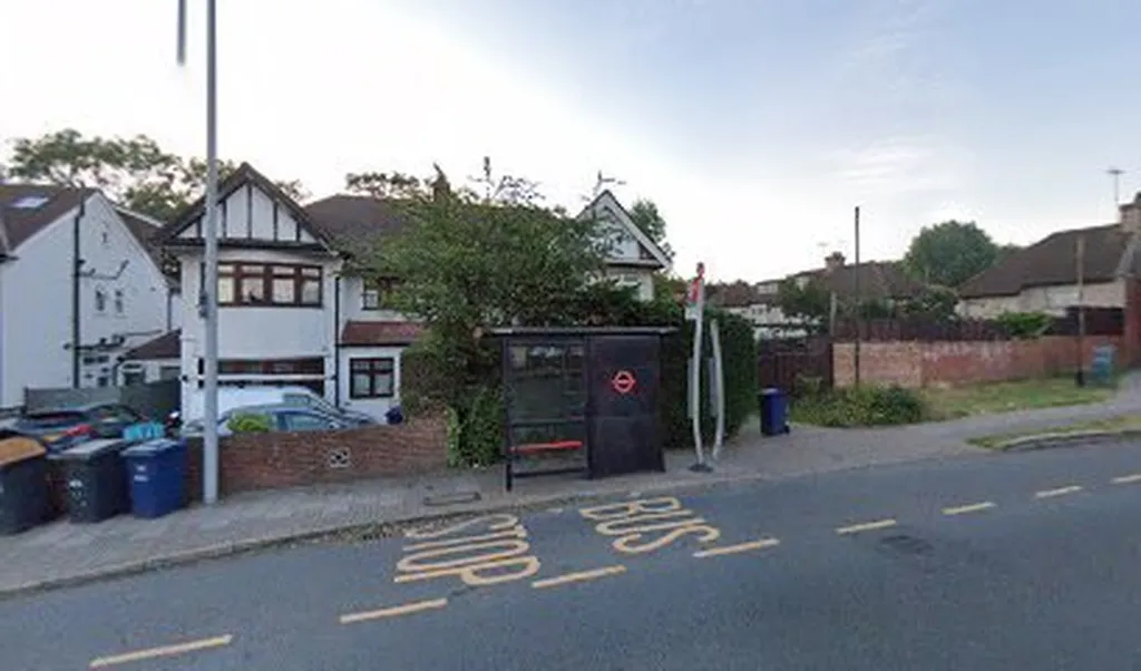Cricklewood Lane Child's Hill (Stop S)