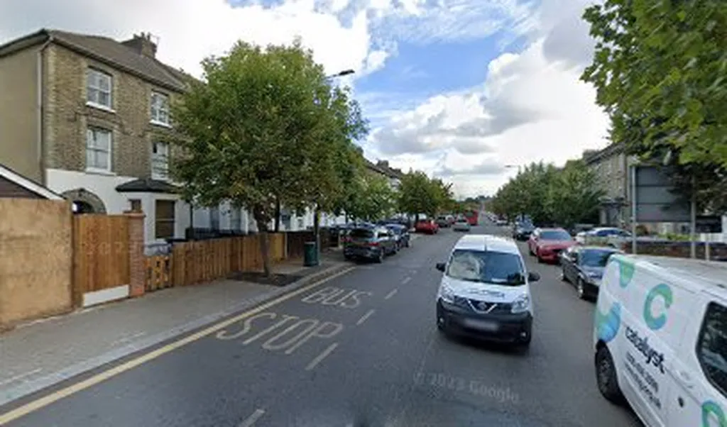 Cricklewood Lane Cricklewood (Stop CO) 1 Cricklewood Lane Cricklewood (Stop CO)