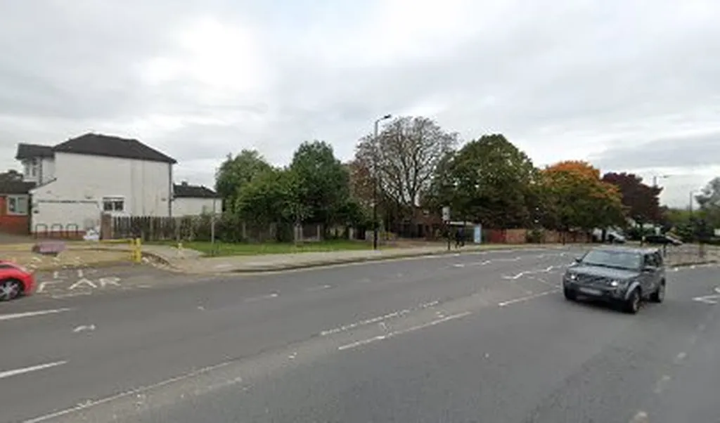 Danemead Grove (Stop NB)