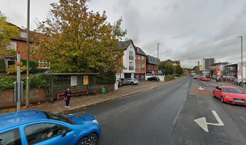 Deansbrook Road (Stop HC)