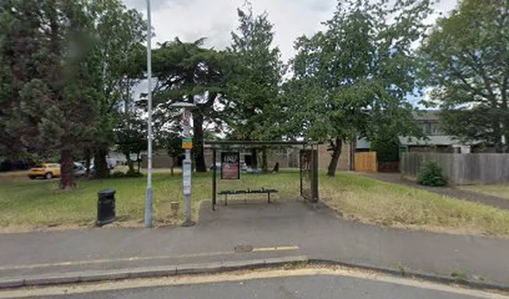 Dovedale Close