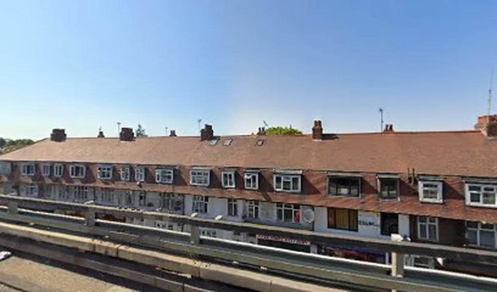 Ealing Road (Stop BU)