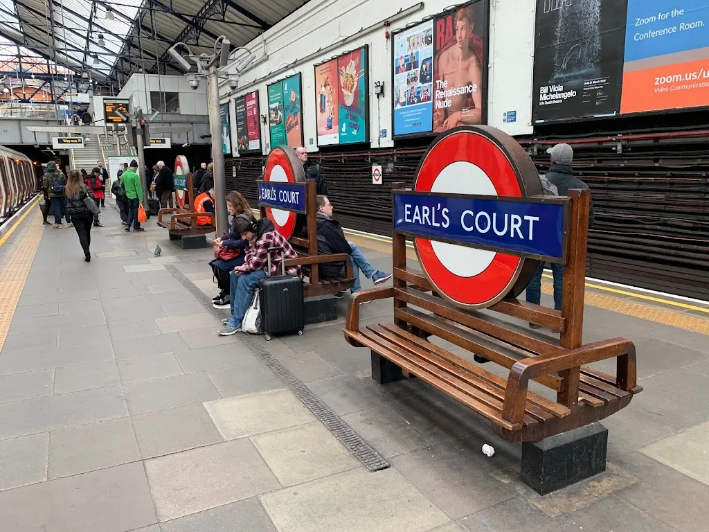 Earl's Court Station