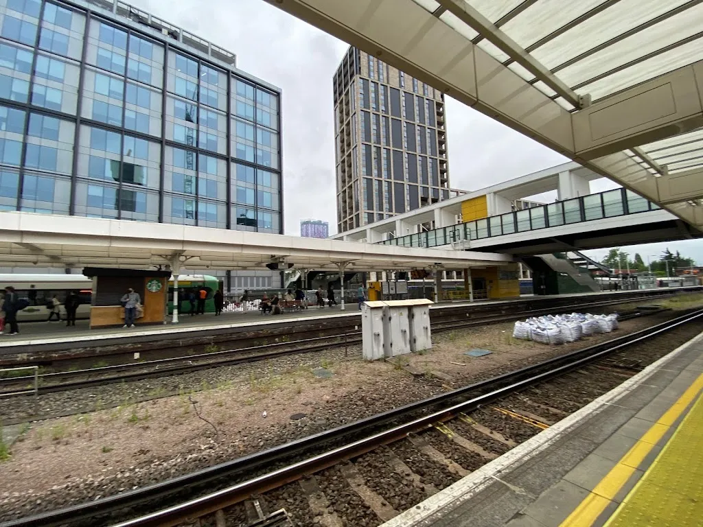 East Croydon Train Station - Southern Railway