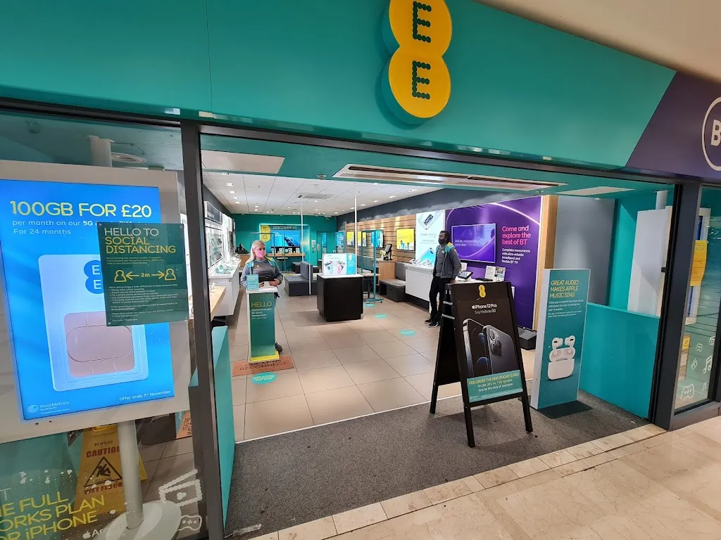 EE