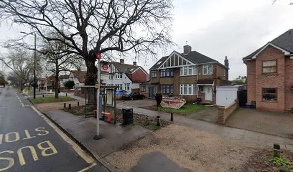 Ellerman Avenue (Stop AS)