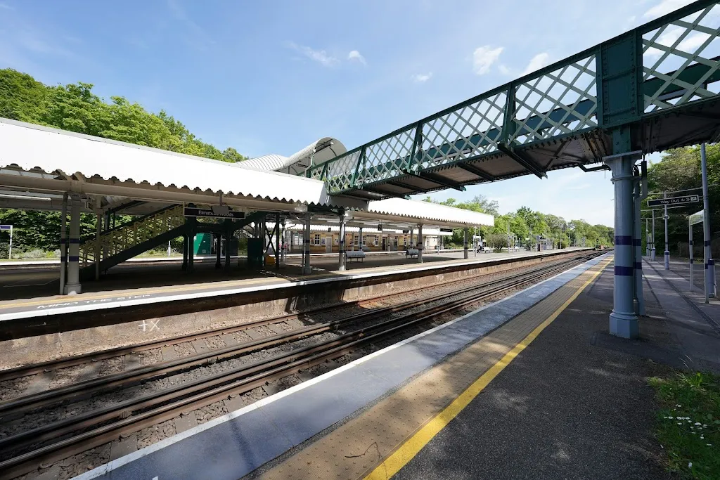 Elmstead Woods railway station