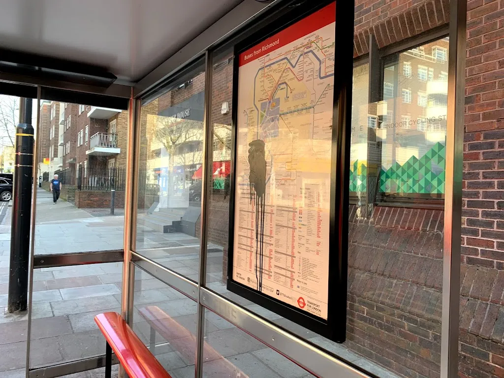 Eton Street (Stop L)