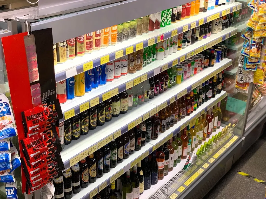 EXTRA SHOP