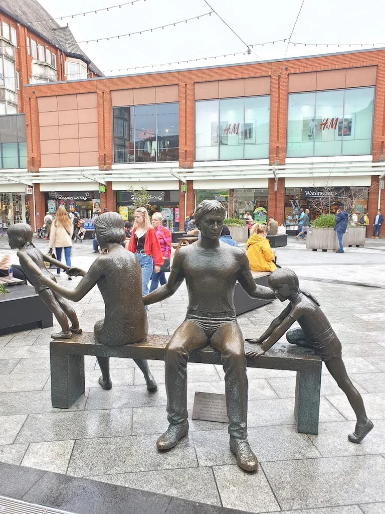 Family group sculpture