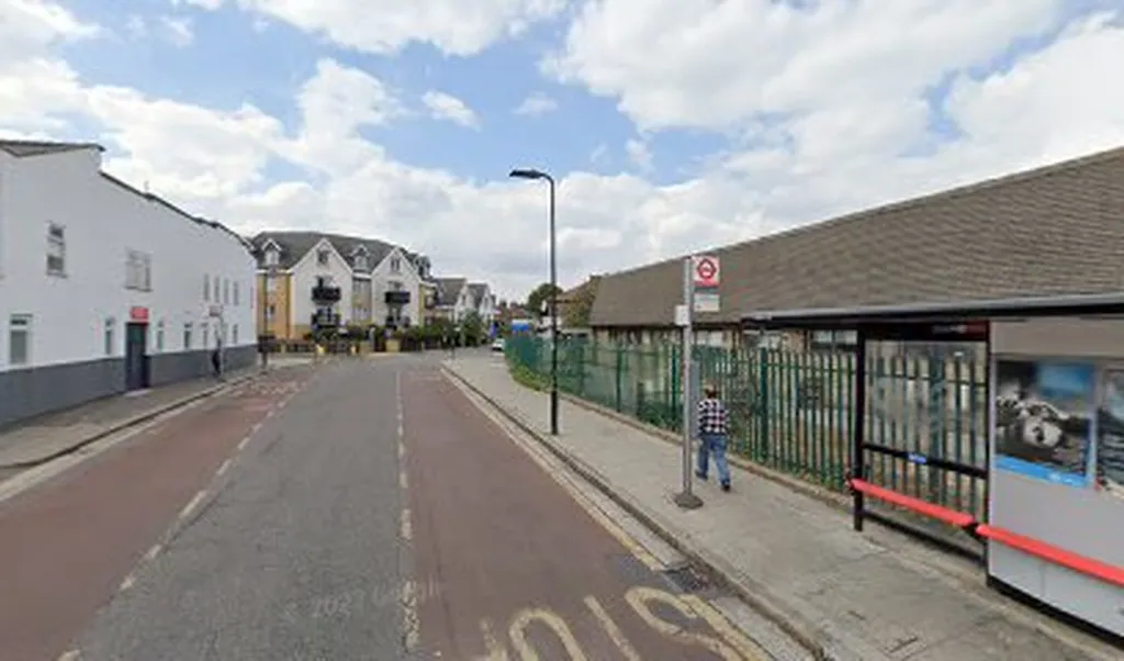 Featherstone Road