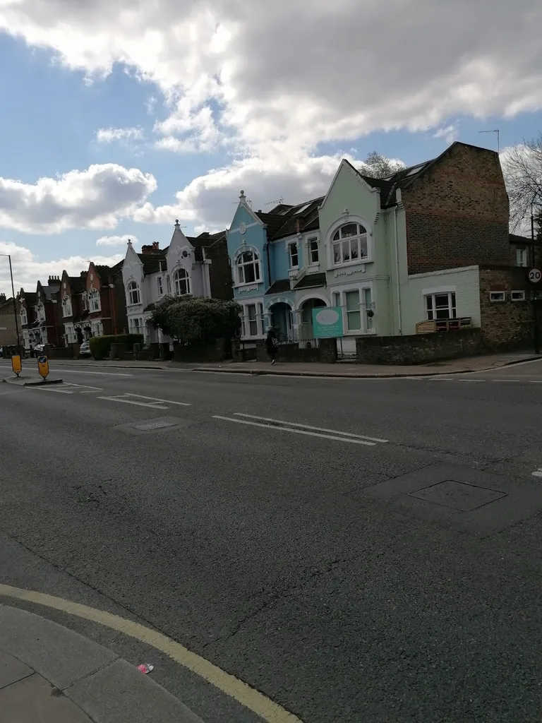 Fulham Cemetery (Stop HM)