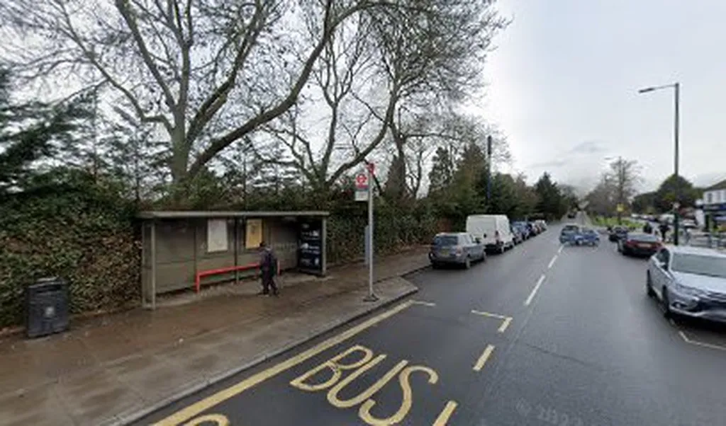 Godfrey Way (Stop L)