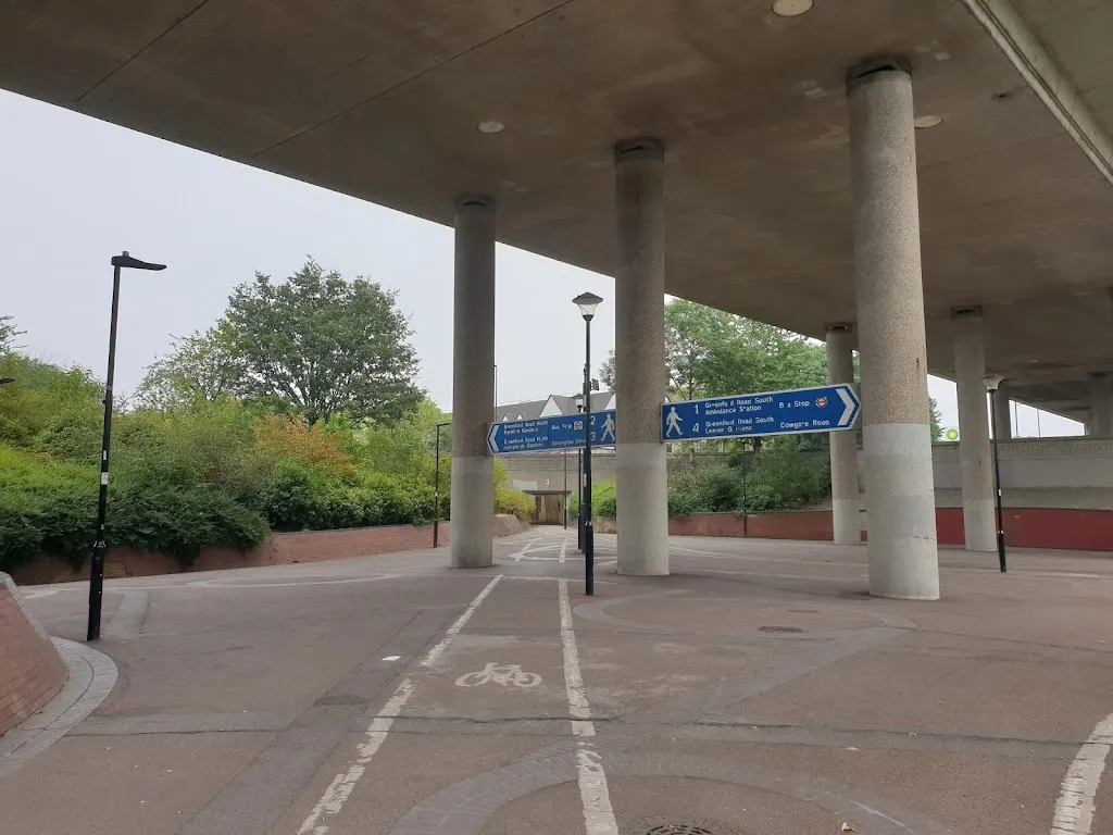 Greenford Road Roundabout (Stop CC)