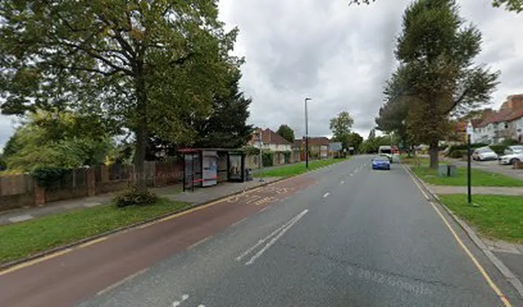 Greenford Road (Stop U)