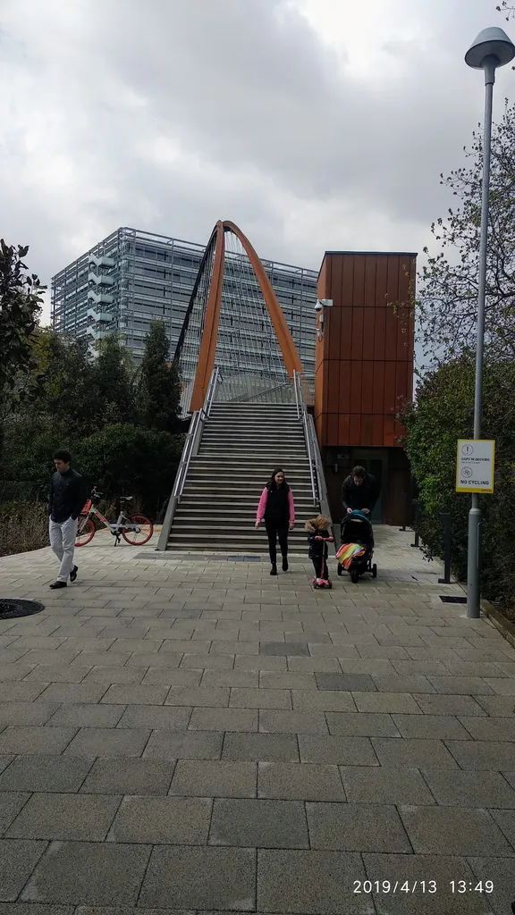 Gunnersbury Triangle Local Nature Reserve