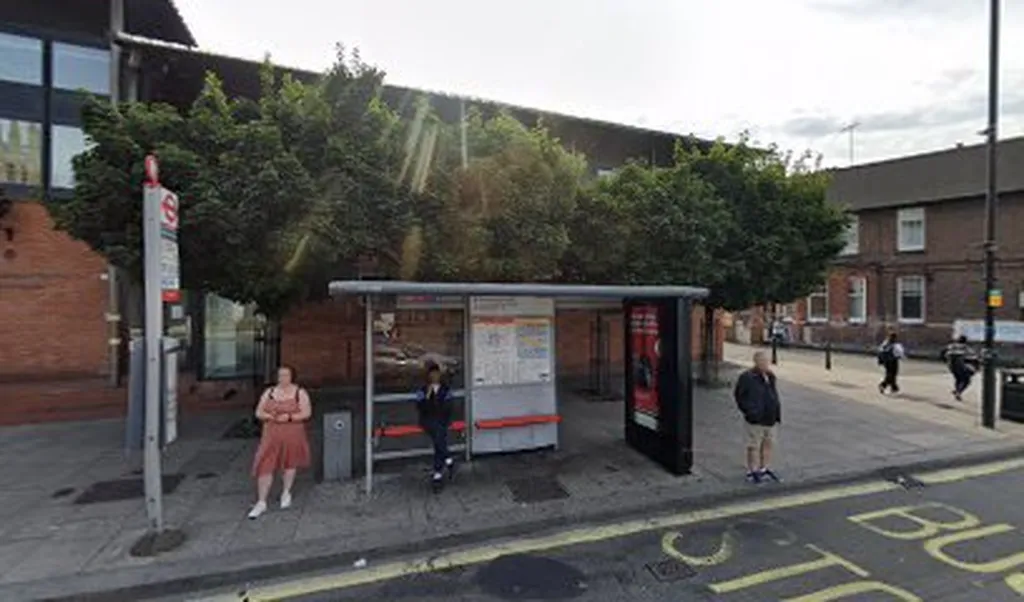 Hammersmith Broadway (Stop M)