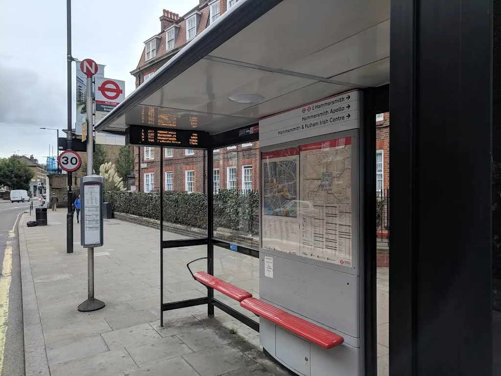 Hammersmith Broadway (Stop N)