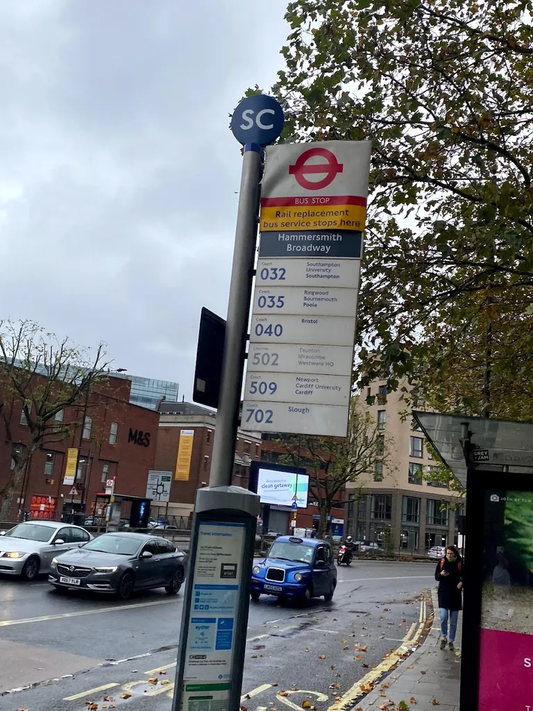 Hammersmith Broadway (Stop SC)