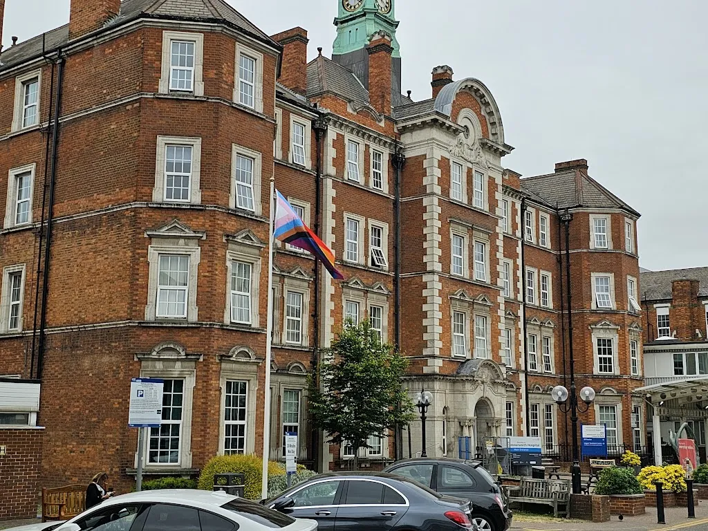 Hammersmith Hospital (Stop F)