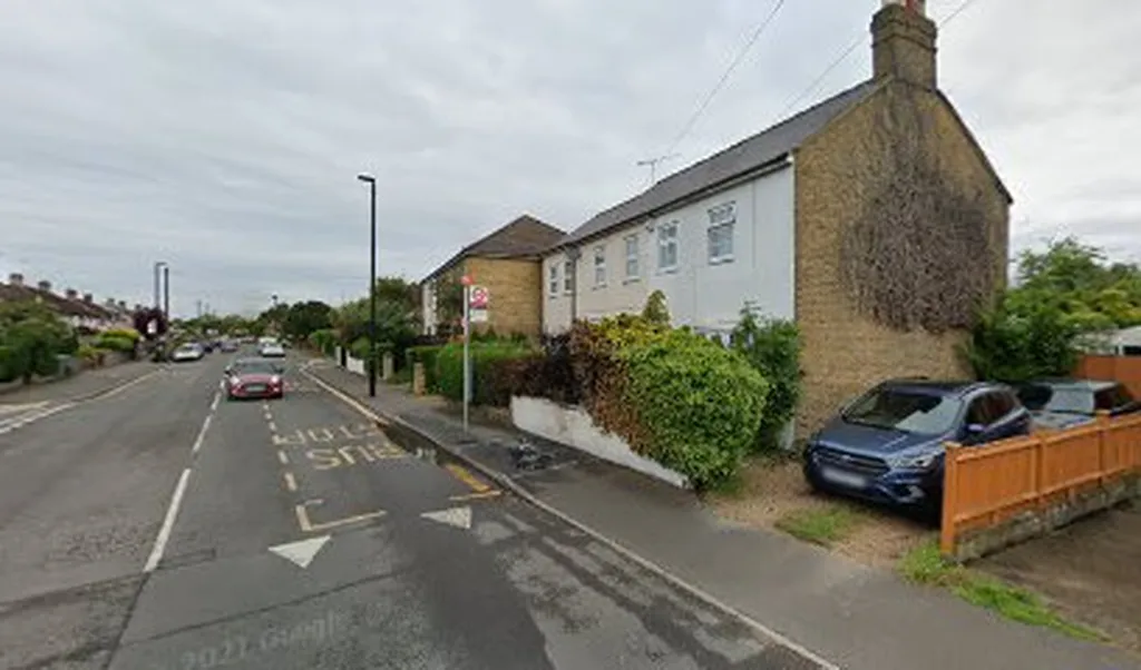 Hampton Lane (Stop W)
