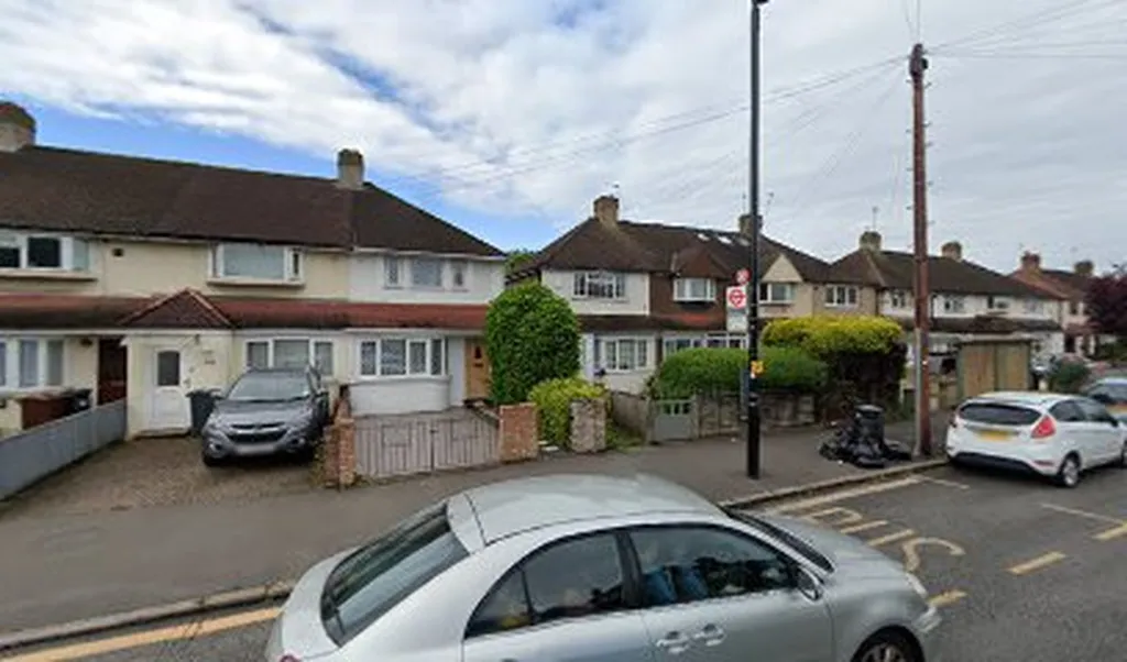 Hampton Lane (Stop X)