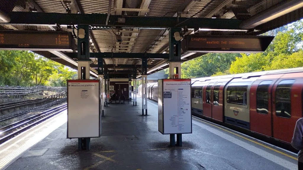 Hanger Lane