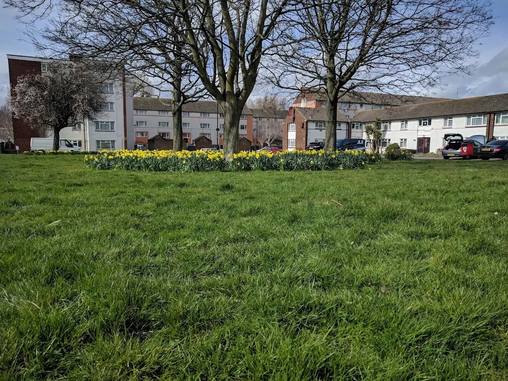 Harlech Gardens (Stop D)