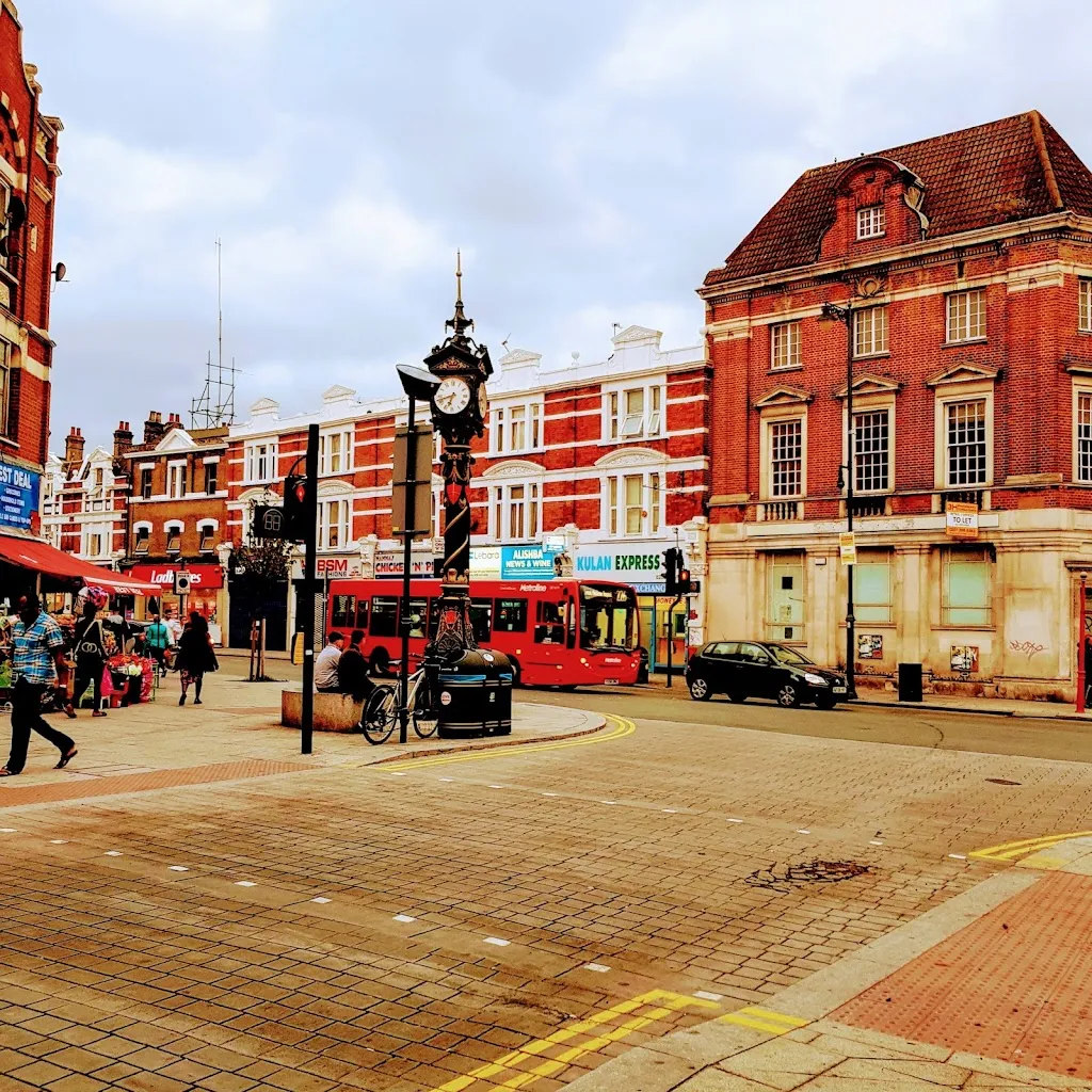 Harlesden Jubilee Clock (Stop W)