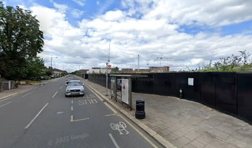 Harrow Crown Court (Stop R)