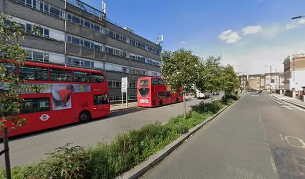 Harrow Road College Park (Stop G)