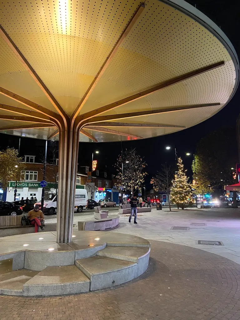 Hayes Town Centre (Stop D)
