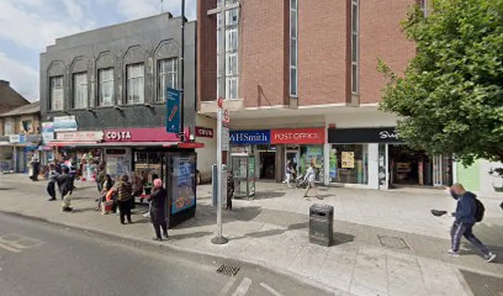 Hayes Town Centre (Stop P)