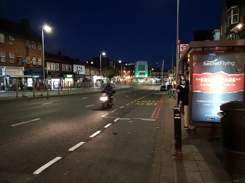 Hendon Central (Stop F)