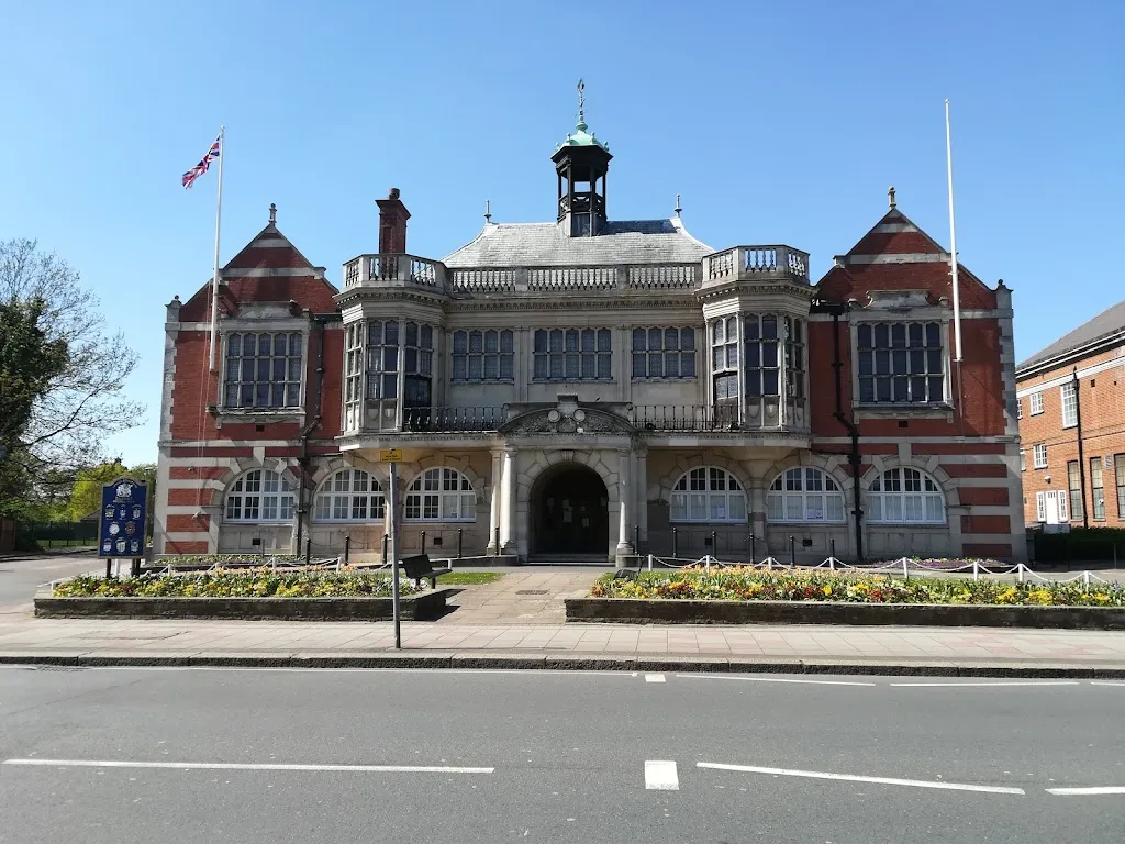 Hendon Town Hall (Stop P)