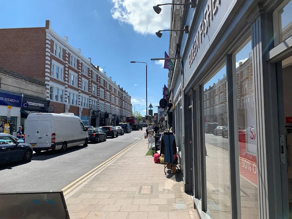 High Street / Wimbledon Village (Stop E)