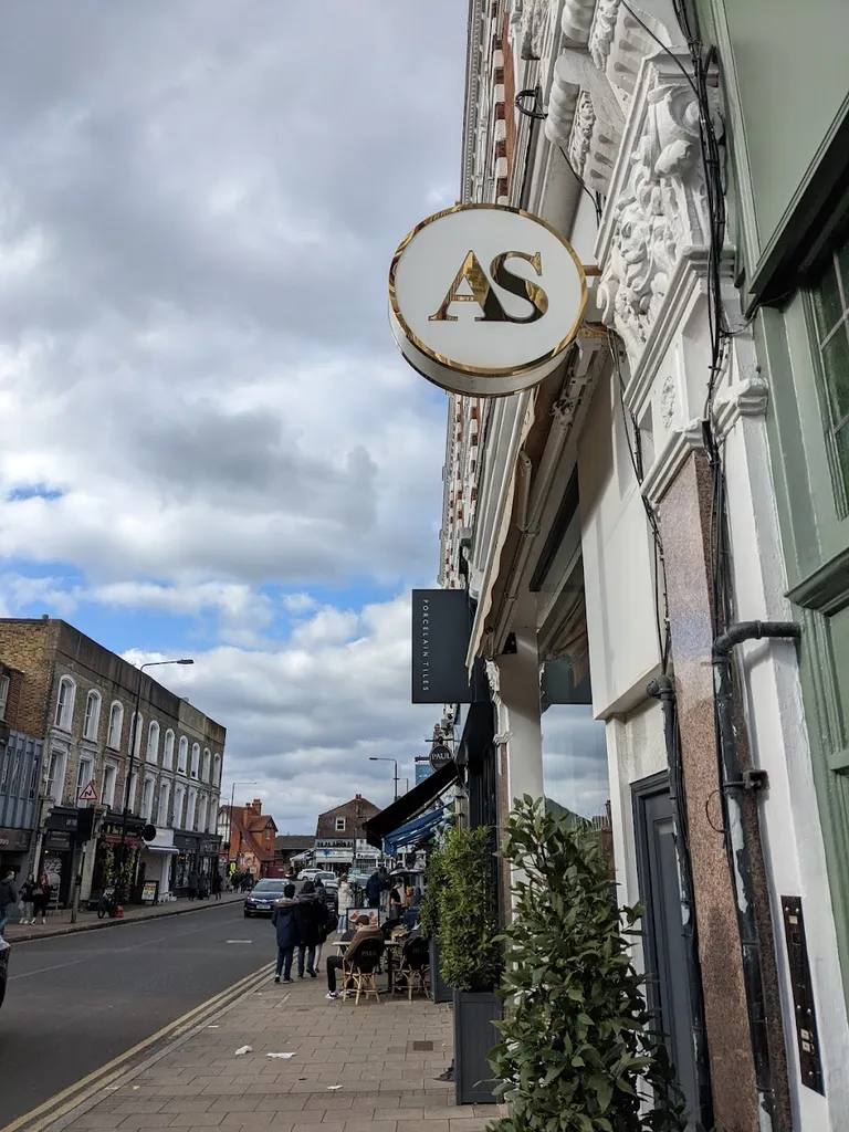 High Street / Wimbledon Village (Stop P)