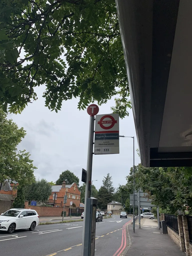 Hogarth Roundabout (Stop T)