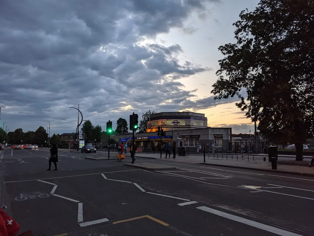 Hounslow West Station (Stop C)