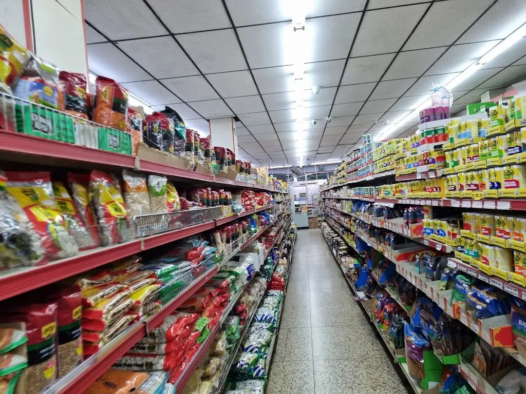 Housewife Cash & Carry London