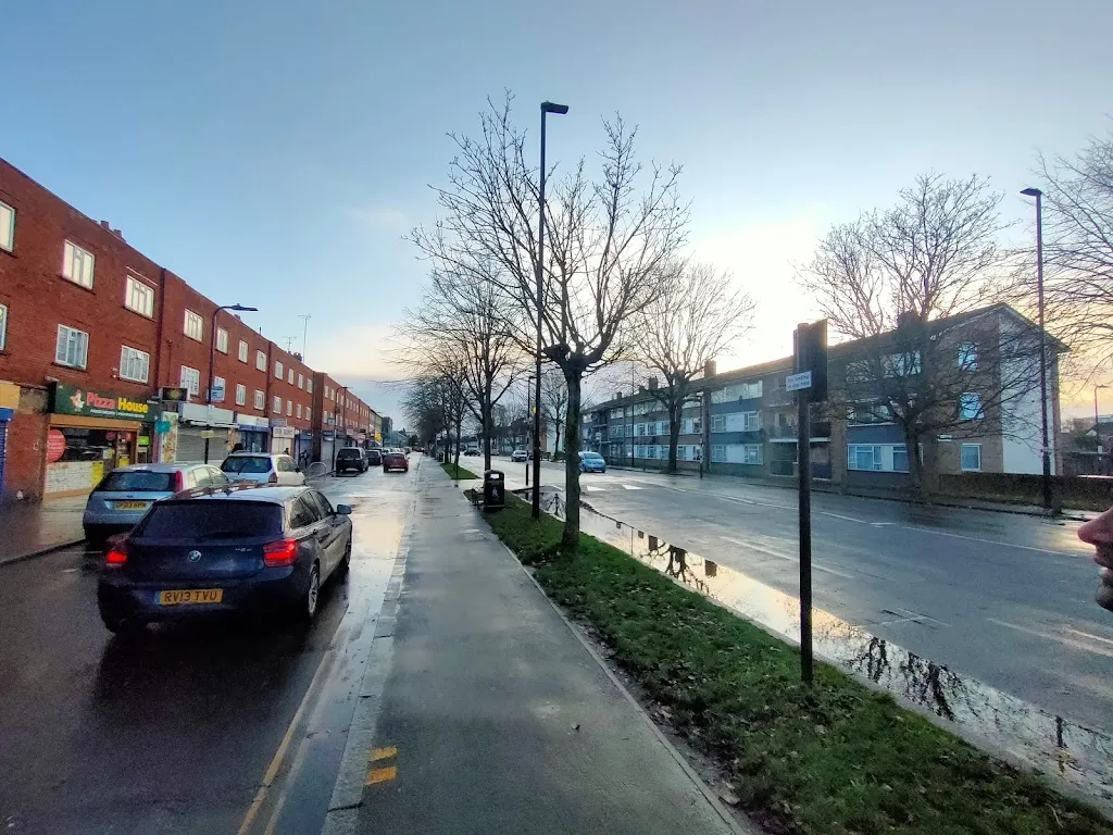 Kenilworth Gardens (Stop EC)