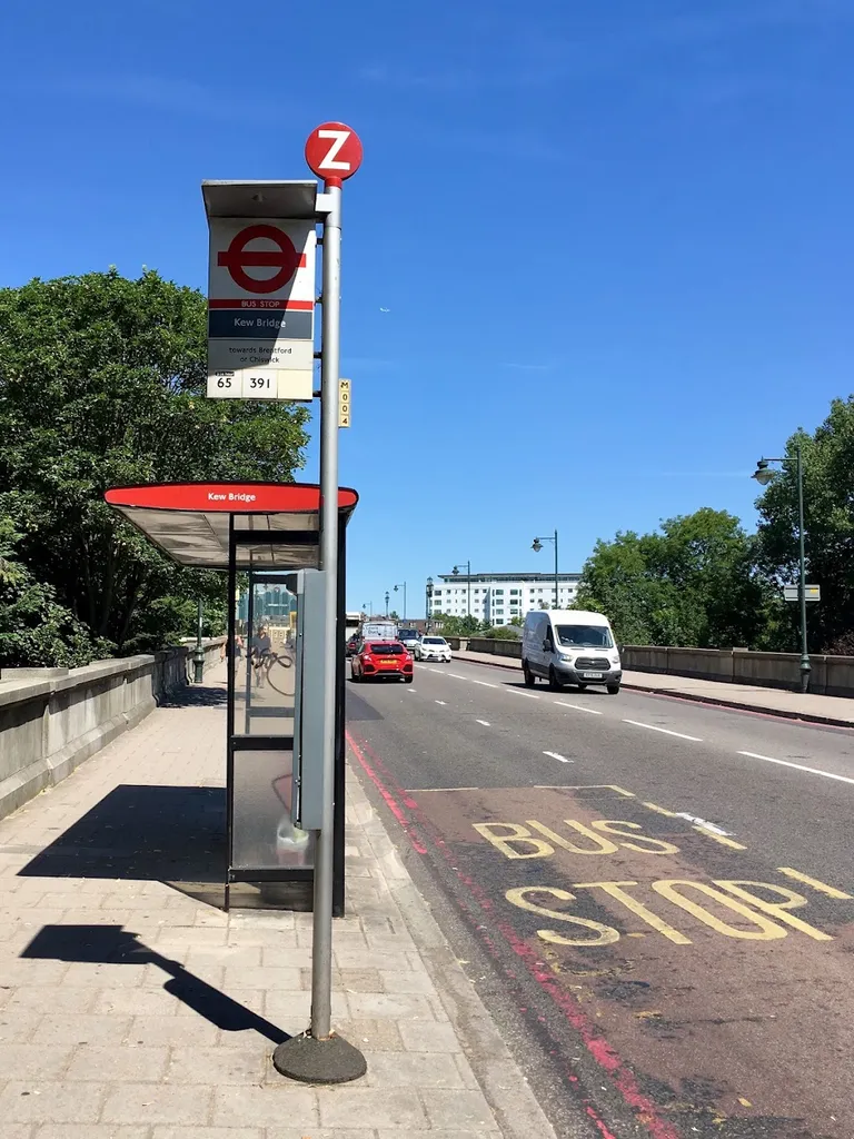 Kew Bridge (Stop Z)